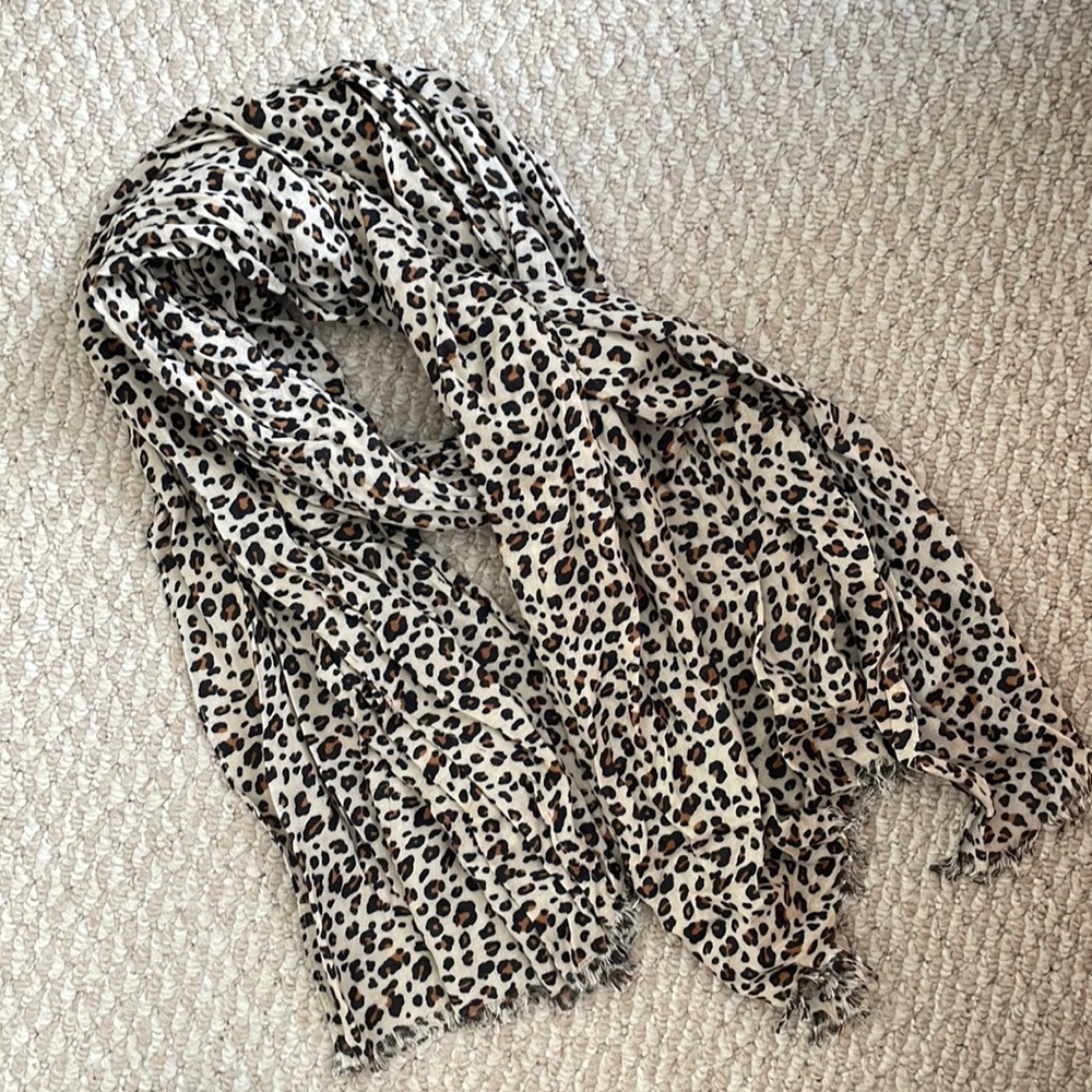 Leopard print scarf